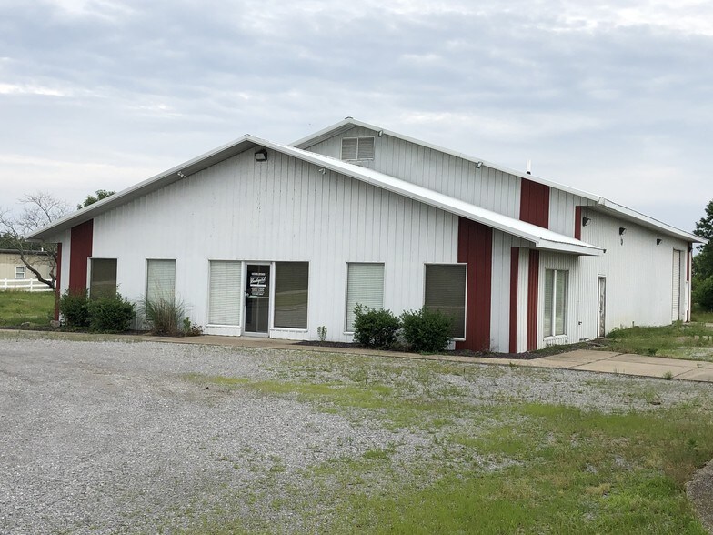 1707 E Deyoung St, Marion, IL for sale - Primary Photo - Image 1 of 1