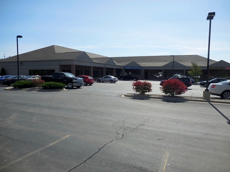 3118-3132 Newport Rd, Newport, MI for lease - Building Photo - Image 1 of 7