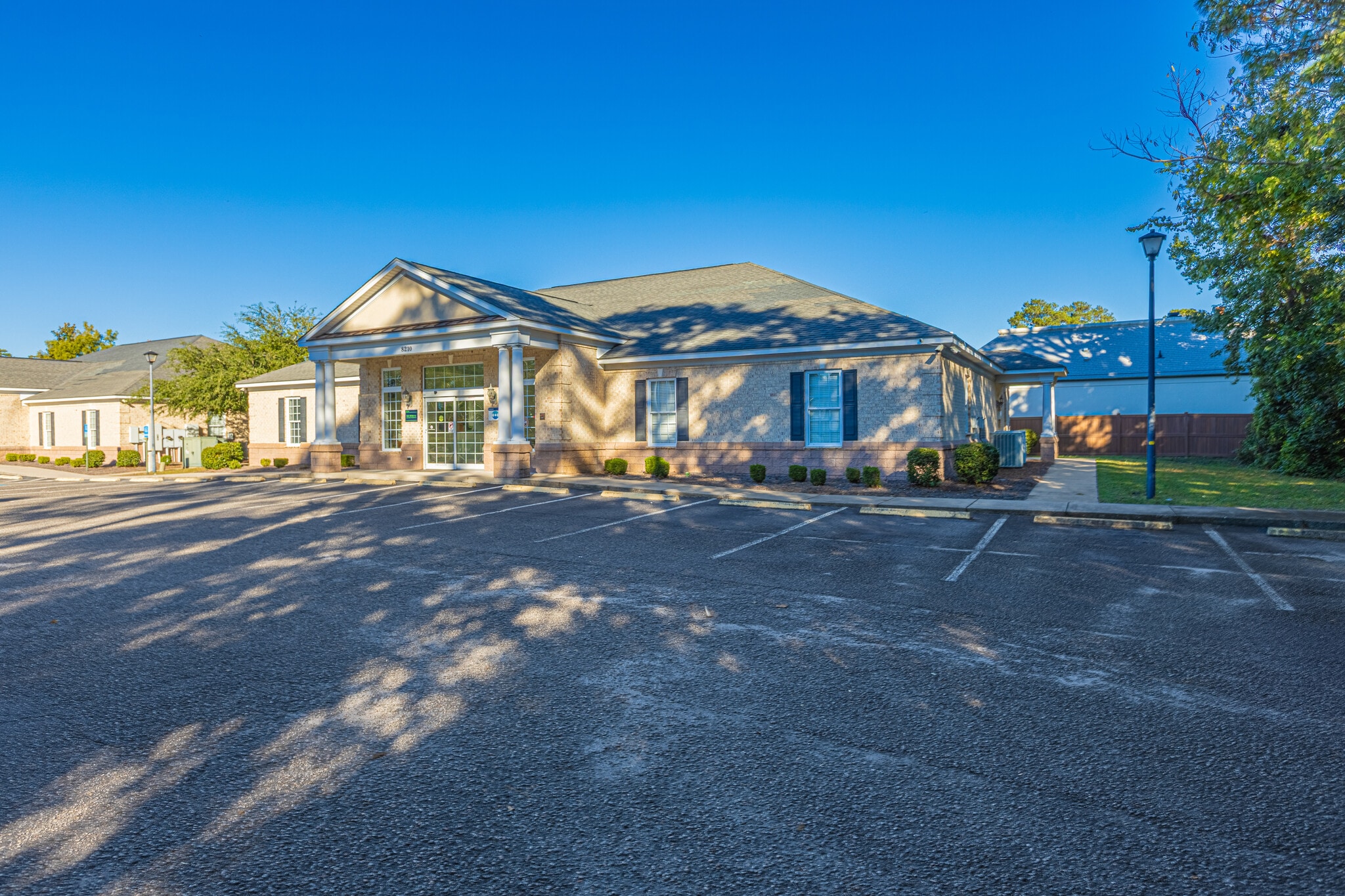 8210A Devon Ct, Myrtle Beach, SC for lease Building Photo- Image 1 of 38