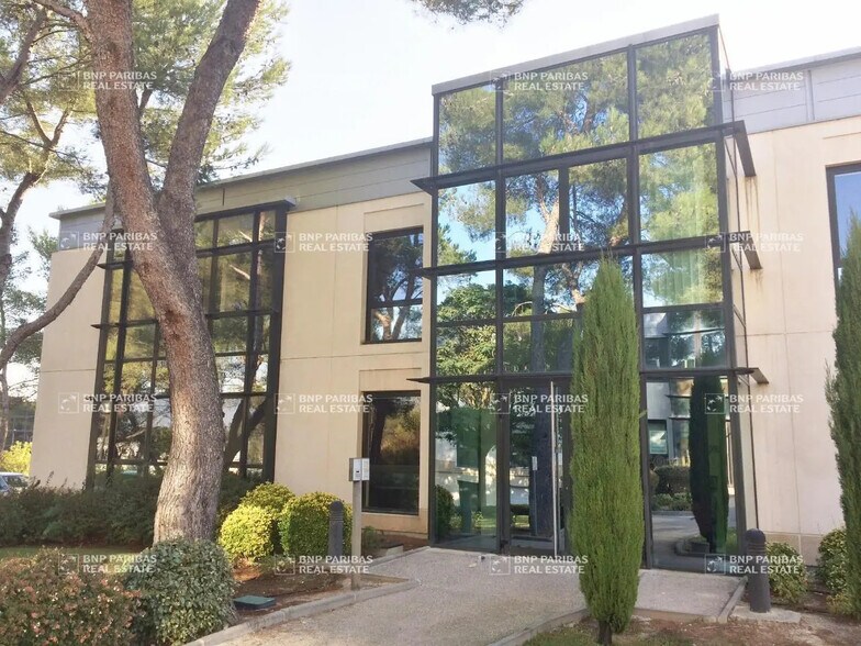 Office in Aix-en-Provence for lease - Building Photo - Image 1 of 6