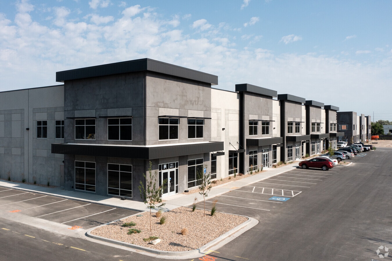 9180 S 500 W, Sandy, UT 84070