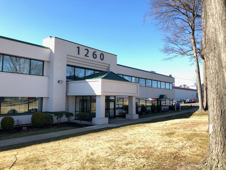 1260 E Woodland Ave, Springfield, PA for lease - Building Photo - Image 1 of 3