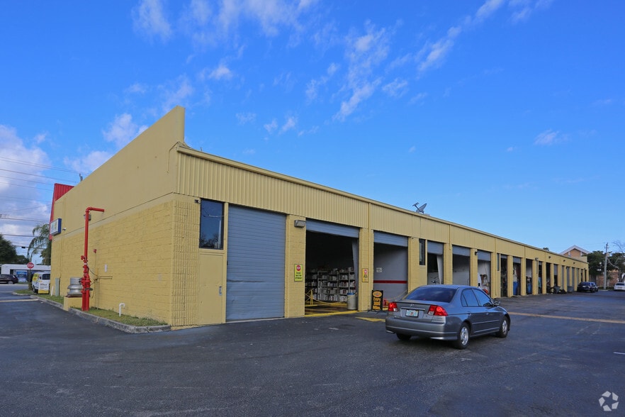 2450 S Military Trl, West Palm Beach, FL for lease - Building Photo - Image 3 of 4