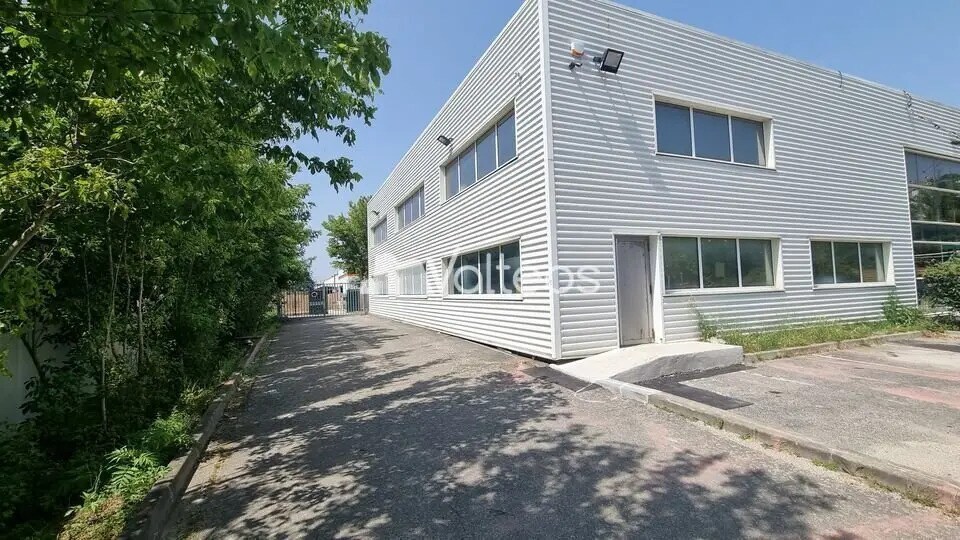 Flex in Toulouse for lease - Building Photo - Image 1 of 6