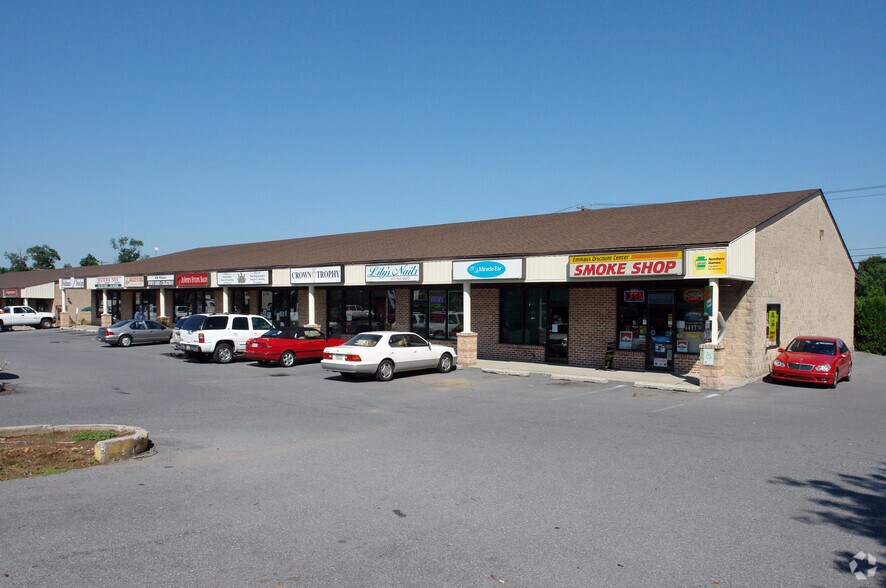 1301 Chestnut St, Emmaus, PA 18049