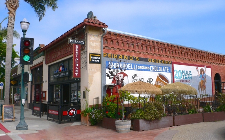 204-208 E Main St, Ventura, CA for lease Building Photo- Image 1 of 7