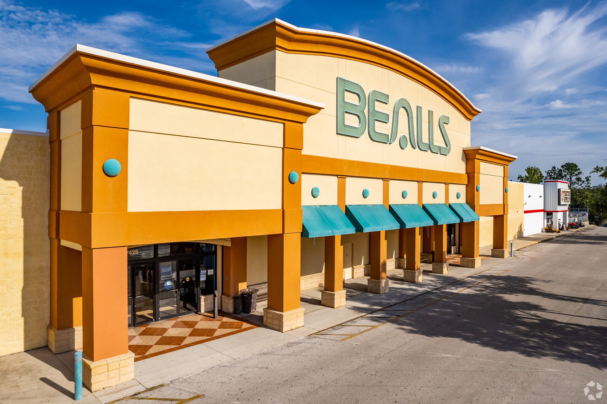 7323-7409 Gall Blvd, Zephyrhills, FL for sale Primary Photo- Image 1 of 1