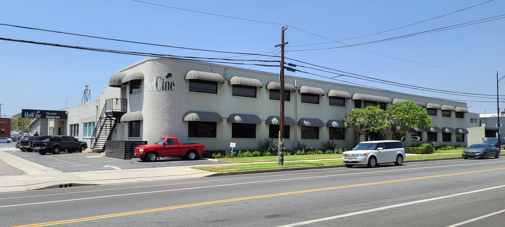 801 S Main St, Burbank, CA for sale Primary Photo- Image 1 of 1