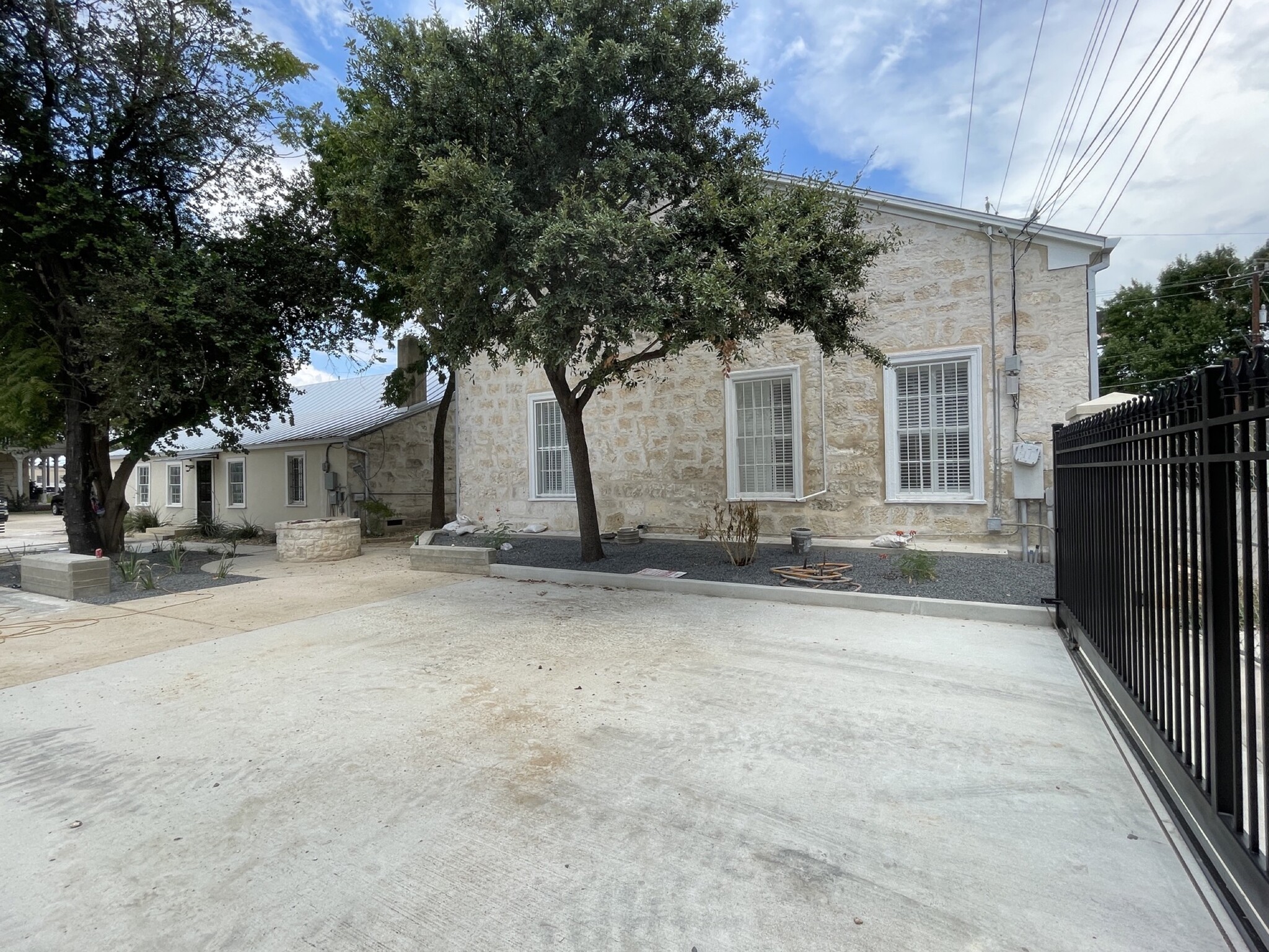 423 8th St, San Antonio, TX for lease Building Photo- Image 1 of 18