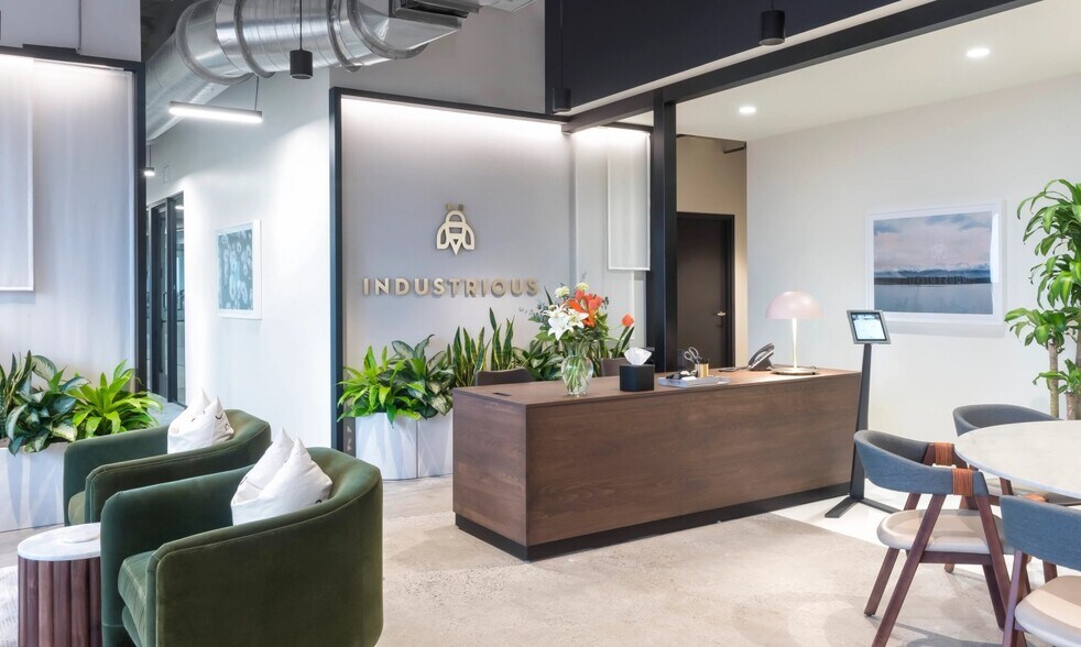 3424 Peachtree Rd NE, Atlanta, GA for lease - Interior Photo - Image 1 of 10