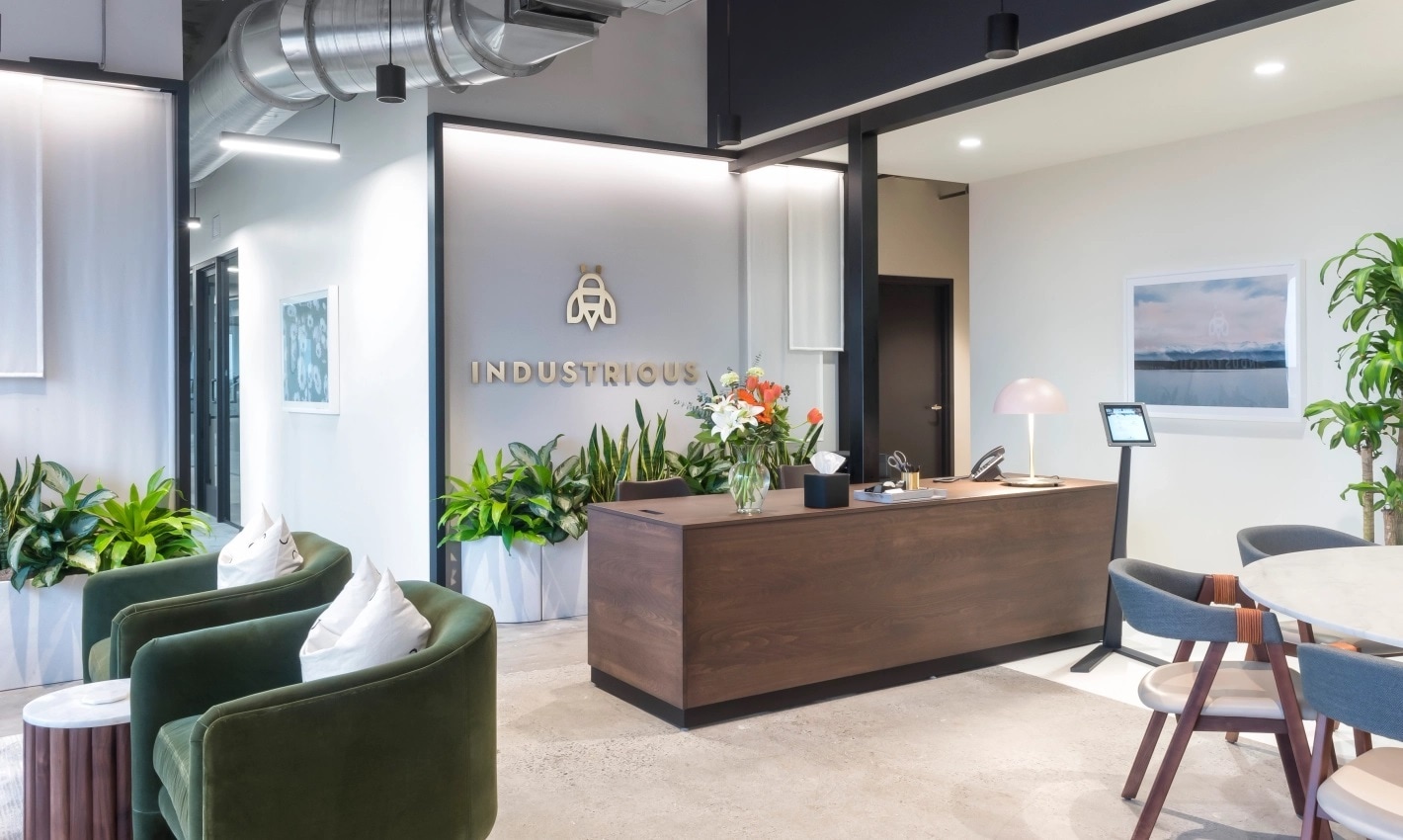 3424 Peachtree Rd NE, Atlanta, GA for lease Interior Photo- Image 1 of 11