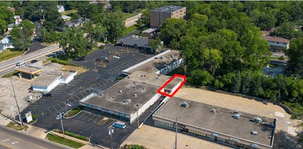 4408 N Knoxville Ave, Peoria, IL for lease Interior Photo- Image 2 of 4