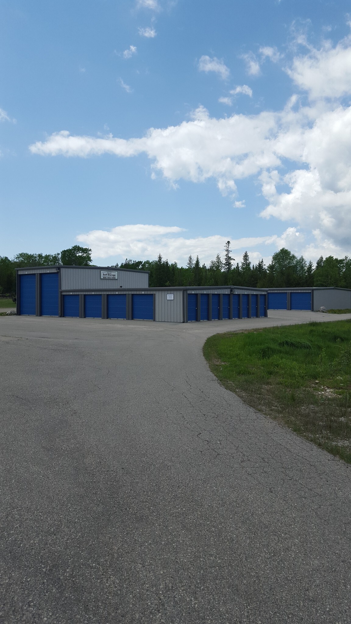 26416 E Channel Rd, Drummond Island, MI for sale Building Photo- Image 1 of 1