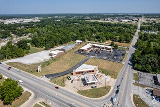 3929 E 7th St, Joplin, MO - AERIAL  map view - Image1