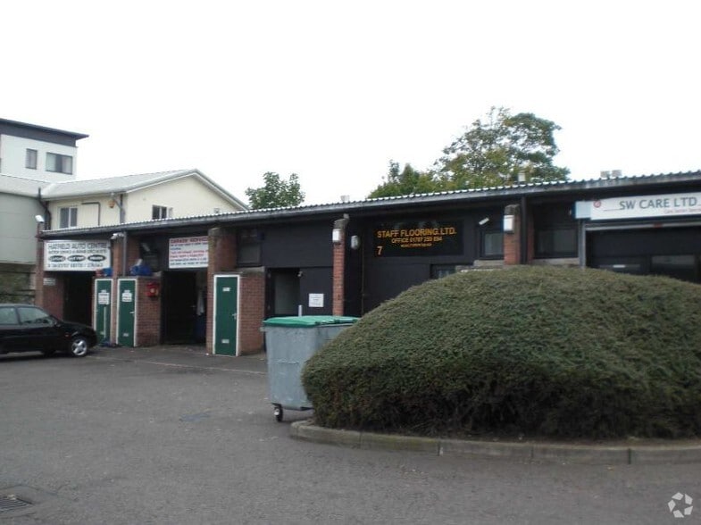 Lemsford Rd, Hatfield for lease - Building Photo - Image 2 of 4