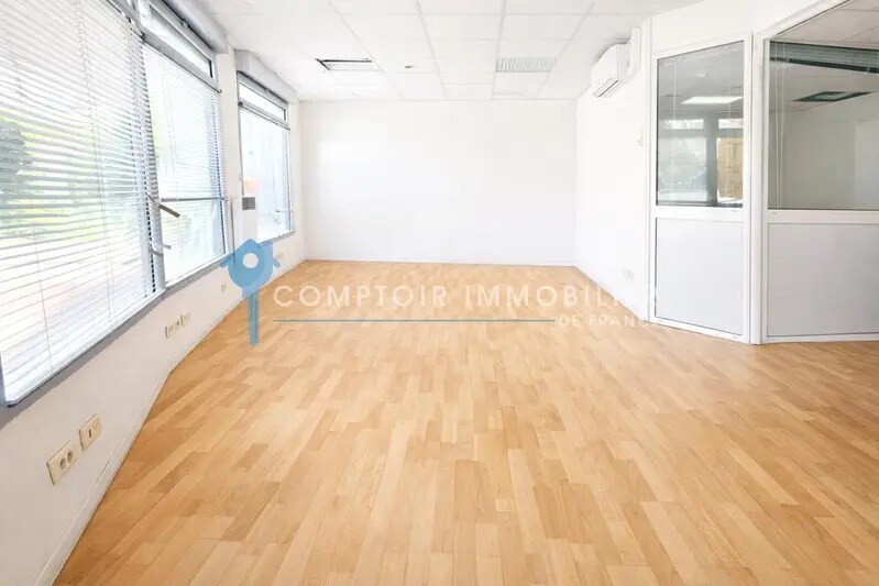 Retail in Montpellier for sale Building Photo- Image 1 of 5