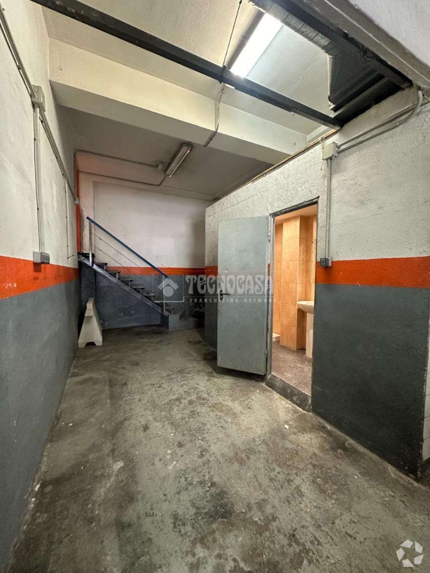 Retail in Madrid, Madrid for lease Interior Photo- Image 1 of 12