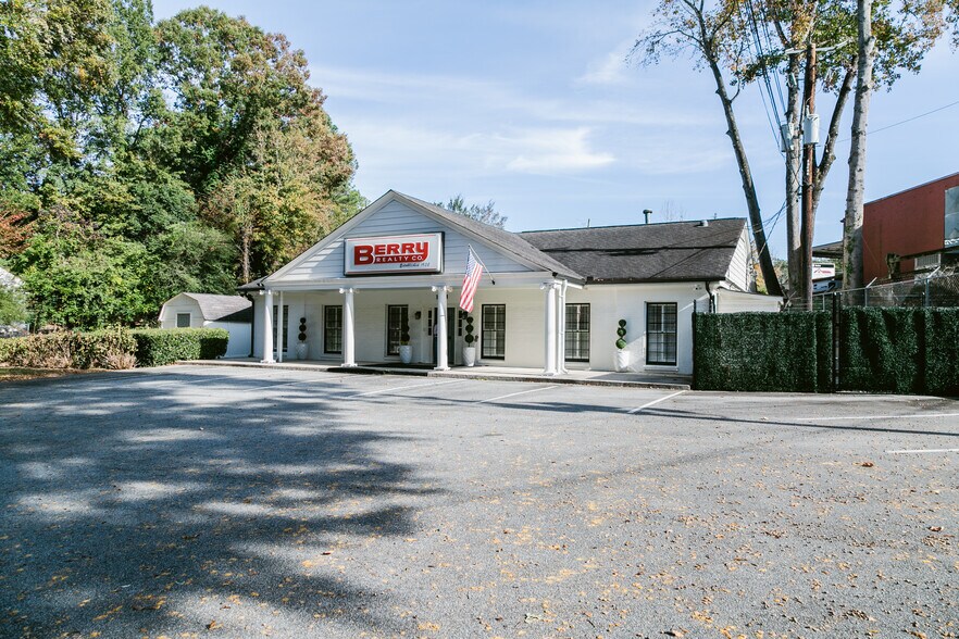 1513 Oak Grove Rd, Decatur, GA for sale - Building Photo - Image 2 of 28