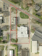 516 E Washington St, Chagrin Falls, OH - aerial  map view