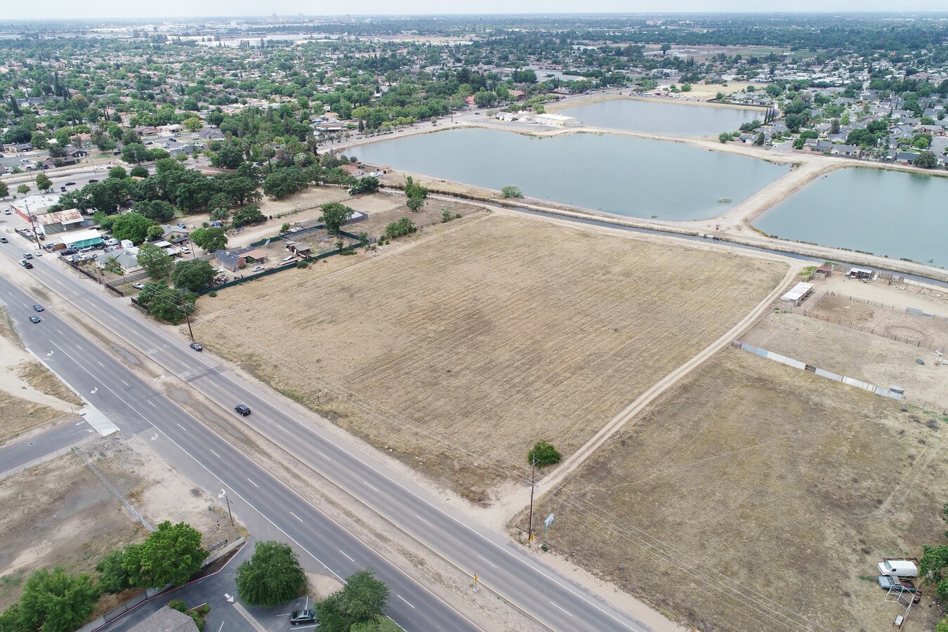 4865 E Jensen Ave, Fresno, CA 93725