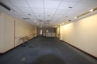123 Station Rd, Port Talbot for lease Interior Photo- Image 1 of 2