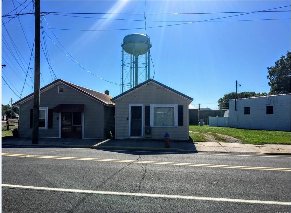 2 E Market St, Greenwood, DE 19950