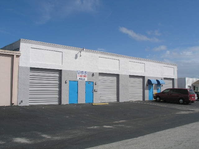 2780 NE 7th Ave, Pompano Beach, FL for lease Building Photo- Image 1 of 3