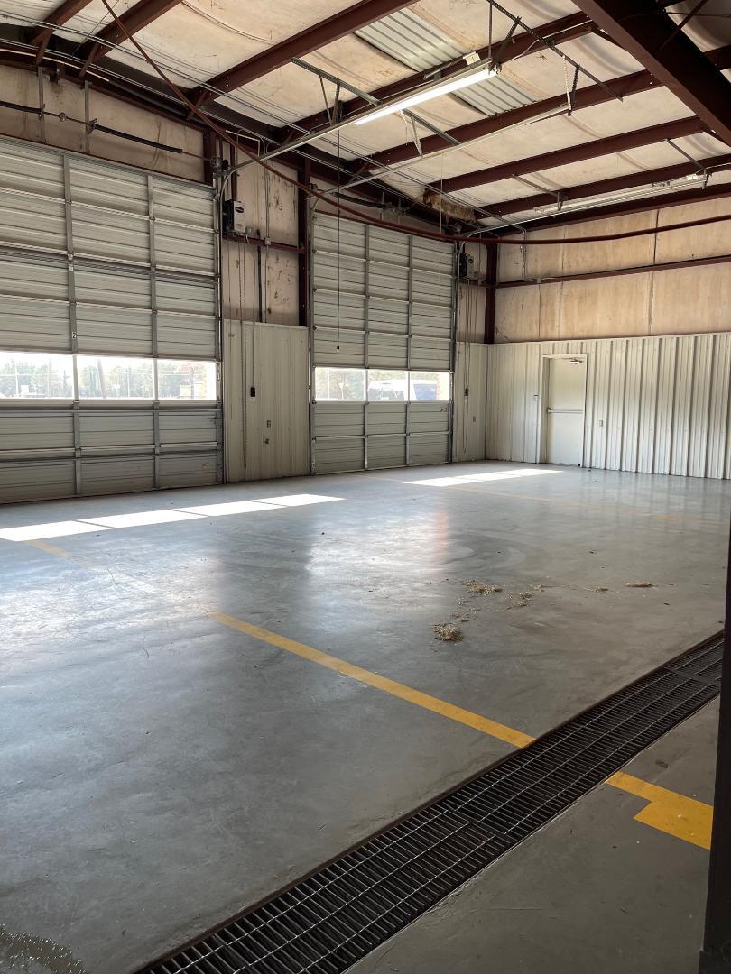 585 Roman Forest Blvd, New Caney, TX 77357