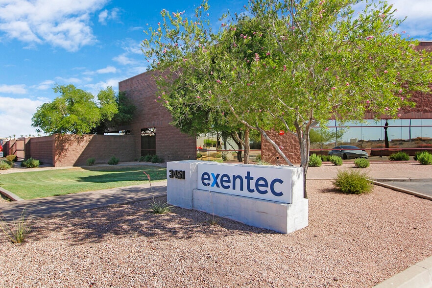 3451 E Harbour Dr, Phoenix, AZ for sale - Building Photo - Image 2 of 8