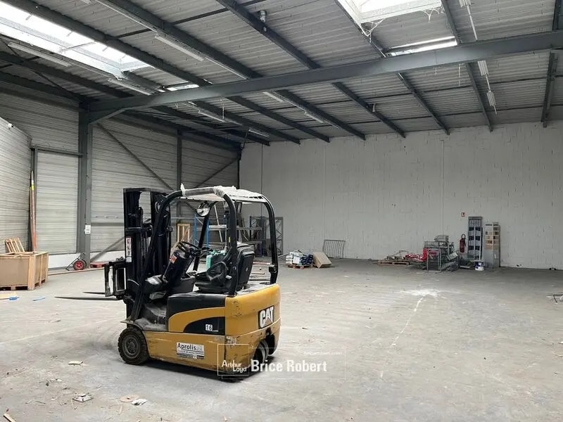 Office in La Ravoire for lease Interior Photo- Image 1 of 7