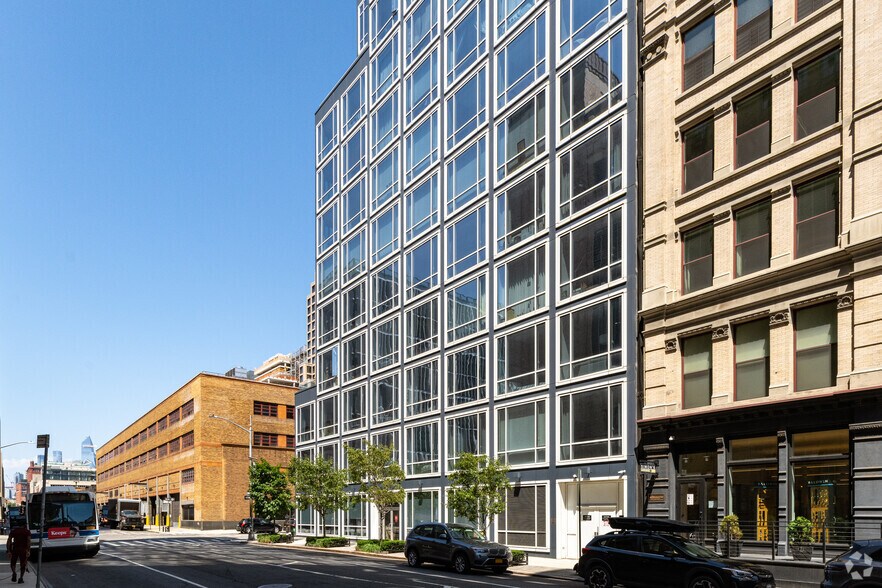 330 Spring St, New York, NY for lease - Building Photo - Image 2 of 3
