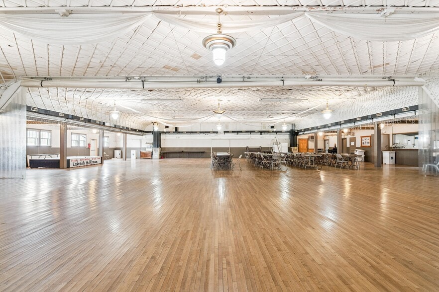 1202 N 4th St, Guttenberg, IA for sale - Building Photo - Image 3 of 5