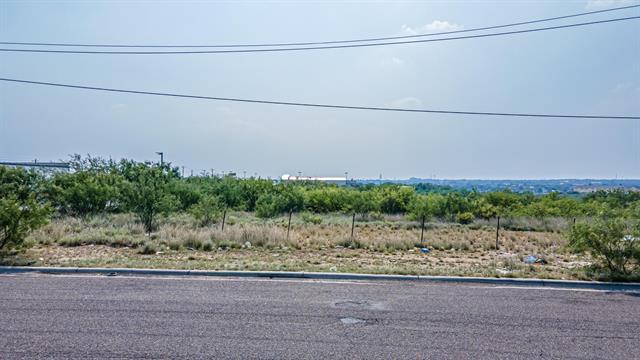 204 Bob Bullock Loop, Laredo, TX for sale - Building Photo - Image 1 of 11