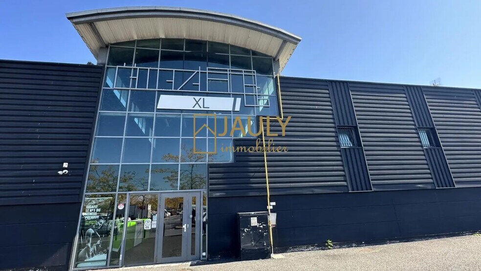 3 Place De Beauval, Meaux for lease - Building Photo - Image 3 of 17