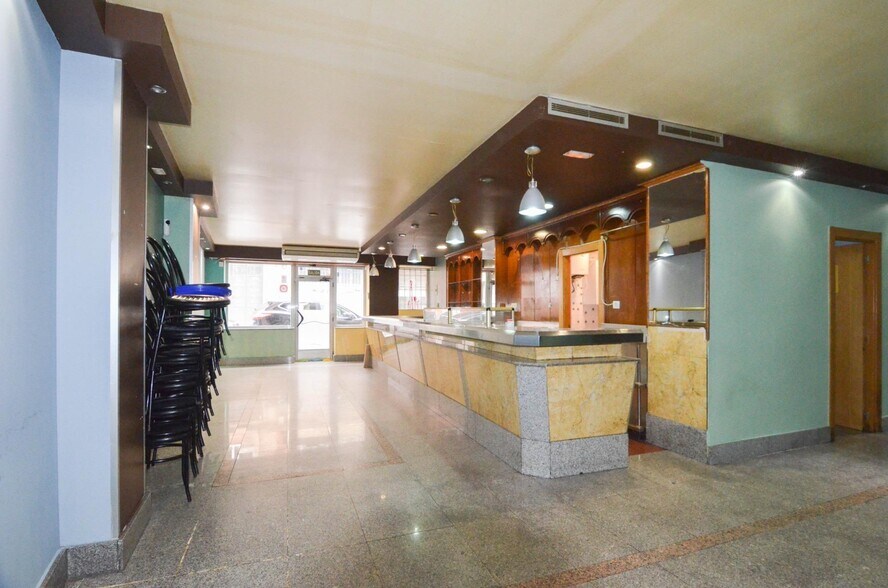 Retail in Salamanca for sale - Building Photo - Image 3 of 31