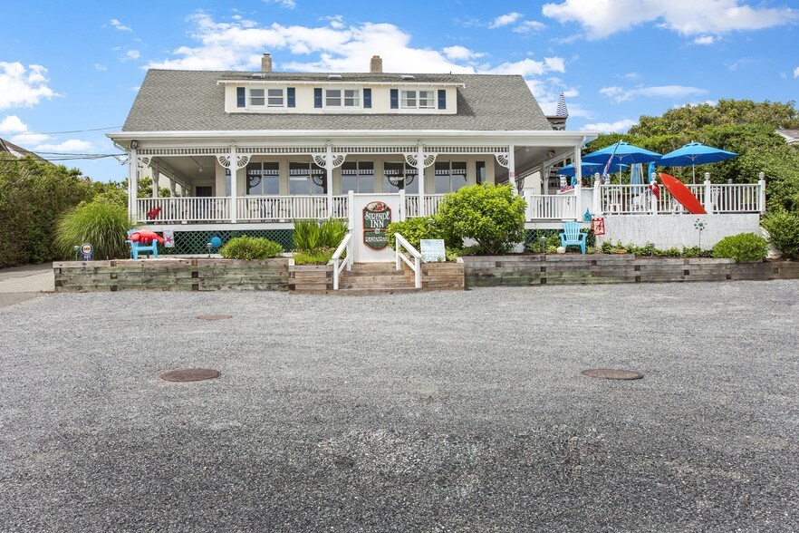 685 Old Montauk Hwy, Montauk, NY 11954