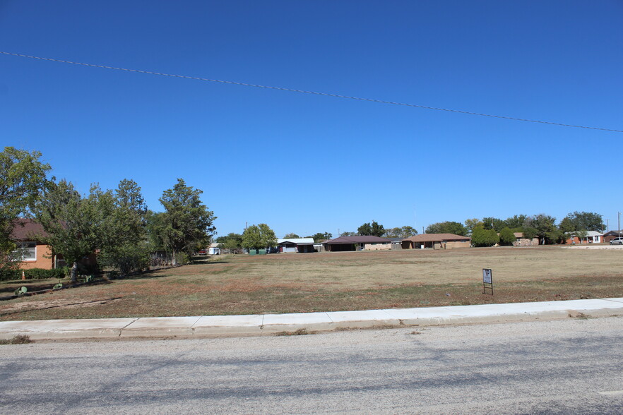 1 SE 2nd St, Tulia, TX for sale - Building Photo - Image 2 of 9