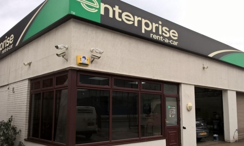 11 Sheffield Rd, Sheffield for sale - Primary Photo - Image 1 of 1