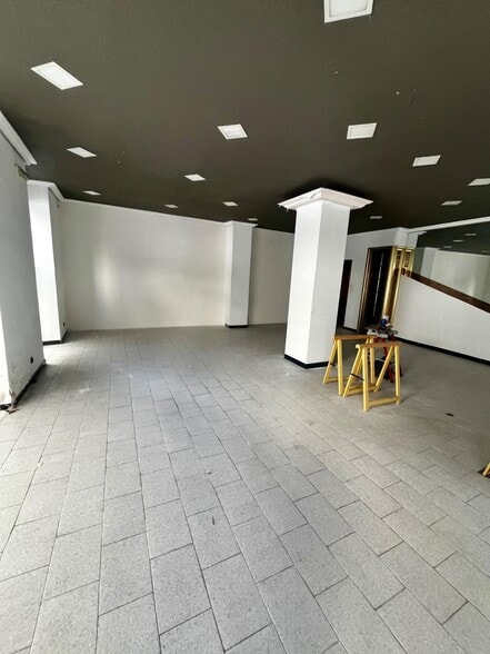 Retail in Córdoba, Córdoba for lease - Building Photo - Image 3 of 6