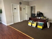 1537 LincolnAve-int3