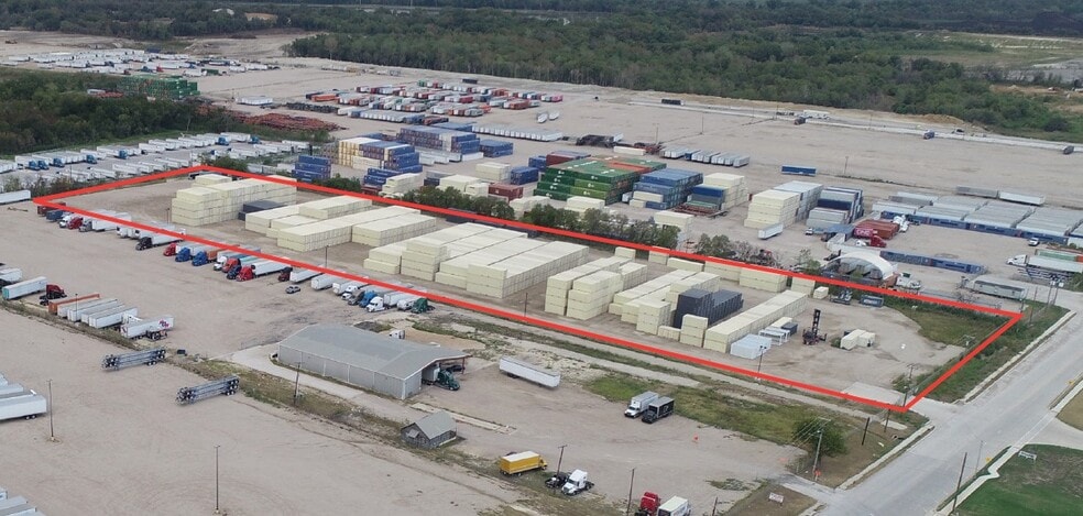 1387 Fulghum Rd, Wilmer, TX for lease - Building Photo - Image 1 of 7