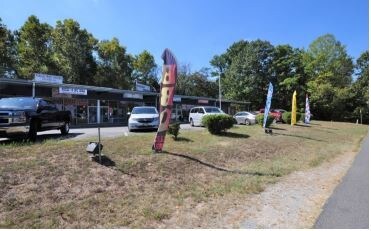 Retail in Lothian, MD for sale - Building Photo - Image 1 of 1