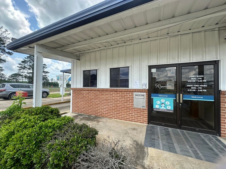 59 Yorkville Park Sq, Columbus, MS for sale - Building Photo - Image 2 of 8