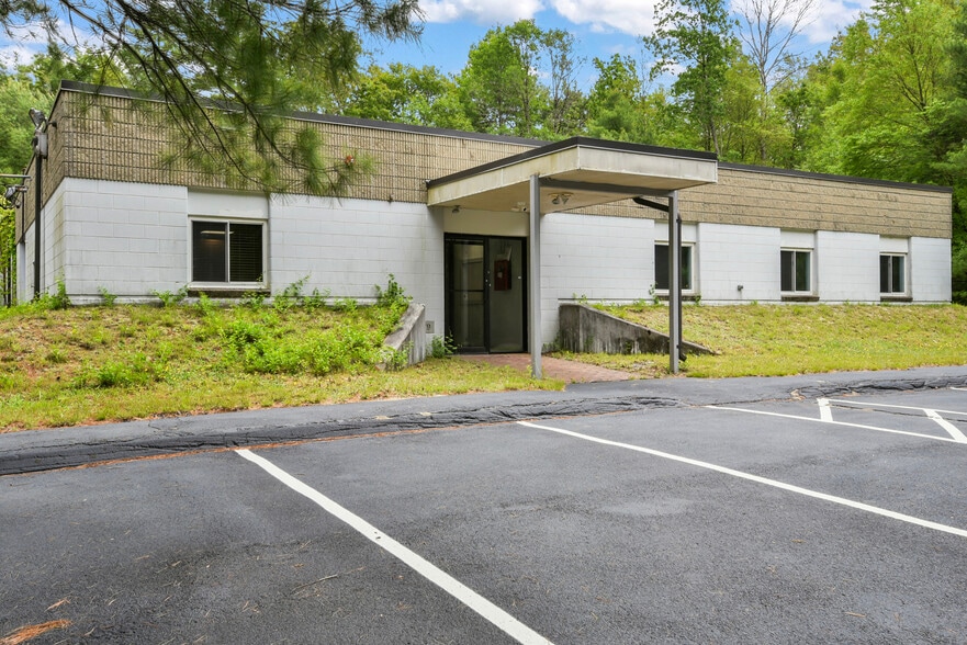 88 Danielson Pike, Foster, RI for lease - Building Photo - Image 2 of 35