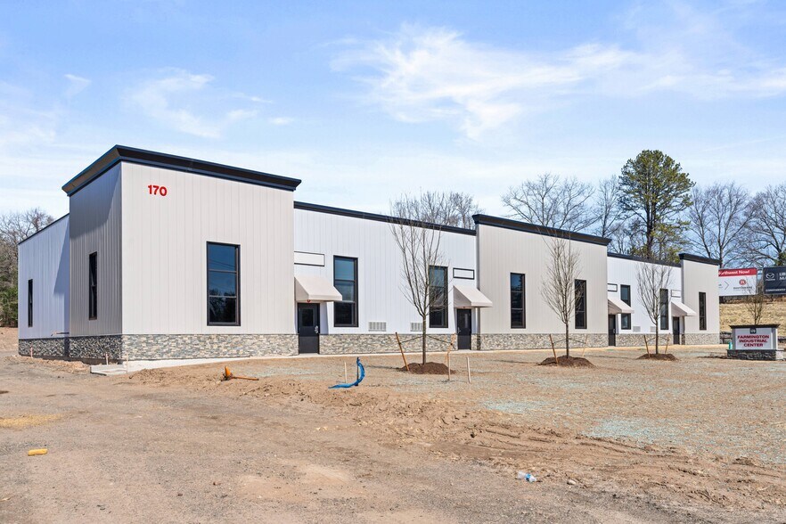 170 Scott Swamp rd, Farmington, CT for lease - Building Photo - Image 1 of 11