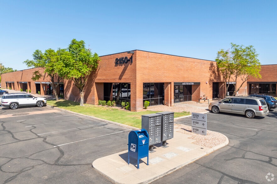 2150 S Country Club Dr, Mesa, AZ for lease - Primary Photo - Image 1 of 7