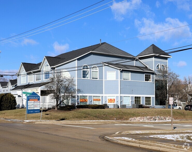 1131-1217 McHenry Rd, Buffalo Grove, IL for lease - Primary Photo - Image 2 of 2