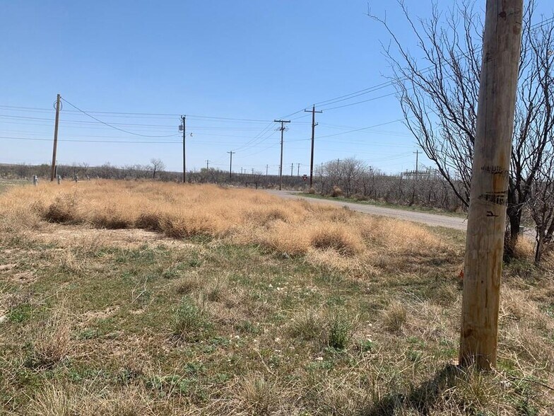 301 S Main St, Rankin, TX 79778