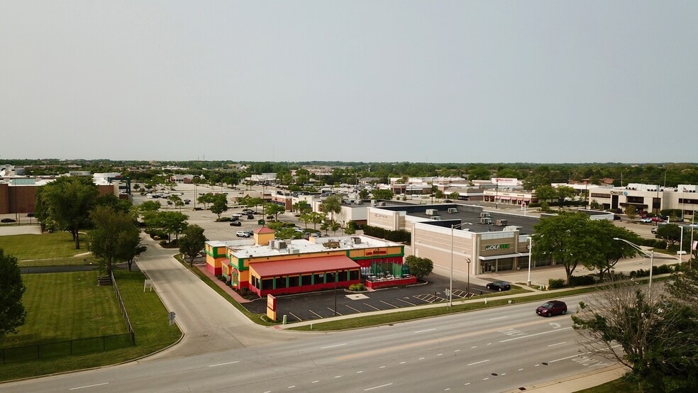 9549 W 151st St, Orland Park, IL for lease - Building Photo - Image 1 of 6