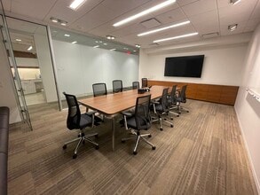 24 Waterway Ave, The Woodlands, TX for lease Building Photo- Image 2 of 9